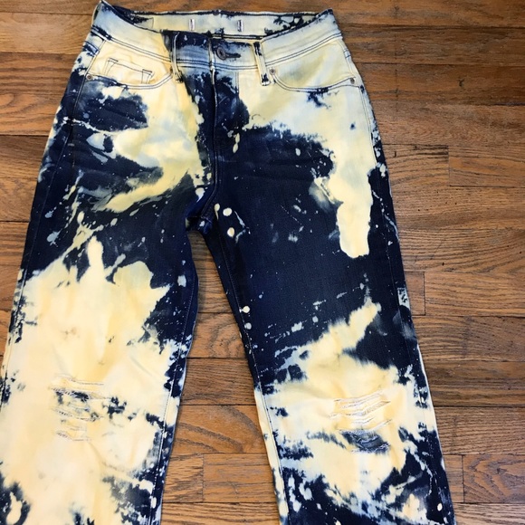 Levis Flair Distressed Jeans - Picture 2 of 6